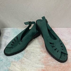 Zante low leather wedge